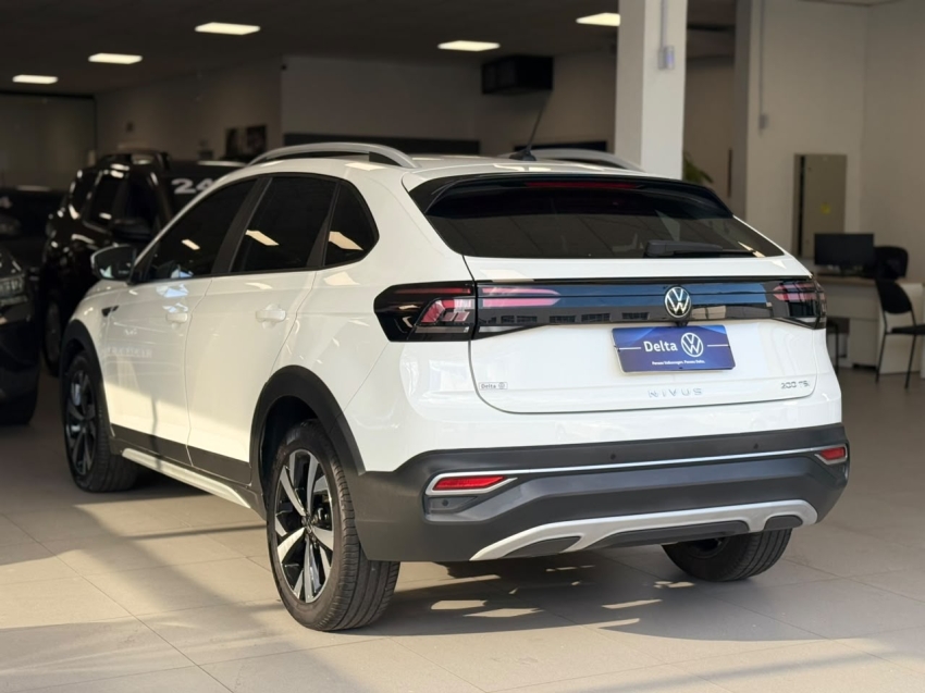 volkswagen nivus 1.0 200 tsi total flex highline automatico 4p 202116