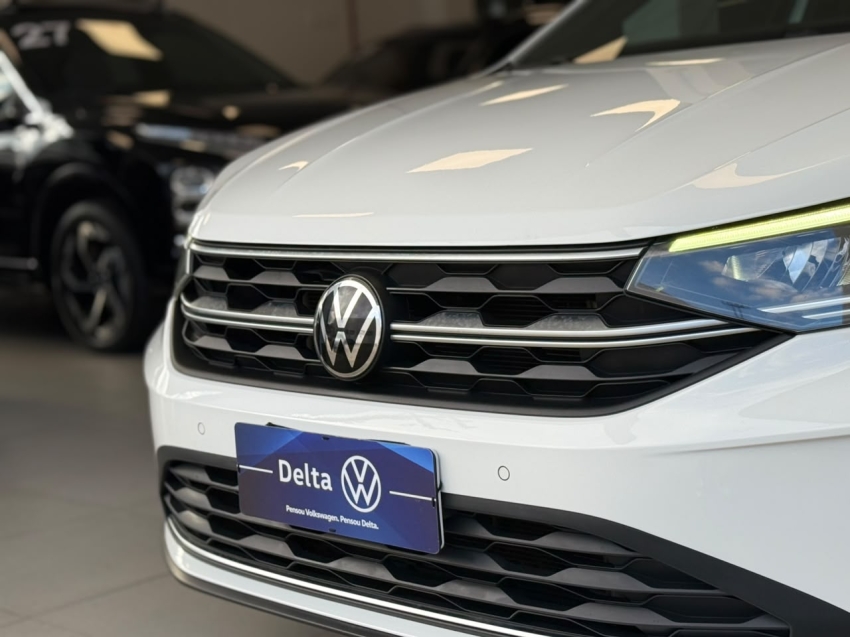 volkswagen nivus 1.0 200 tsi total flex highline automatico 4p 20214