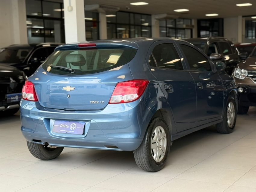 chevrolet onix 1.0 mpfi lt 8v flex 4p manual 201614
