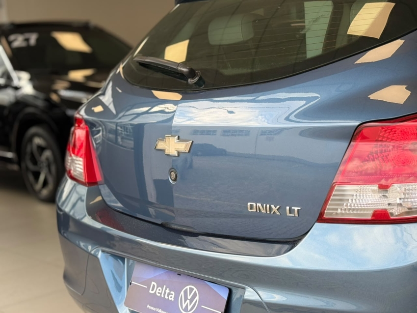 chevrolet onix 1.0 mpfi lt 8v flex 4p manual 201618