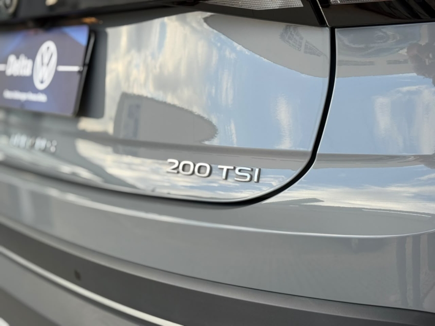 volkswagen nivus 1.0 200 tsi total flex highline automatico 4p 202318