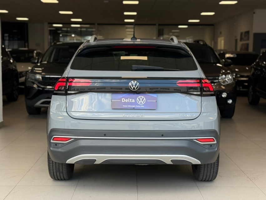 volkswagen nivus 1.0 200 tsi total flex highline automatico 4p 202315