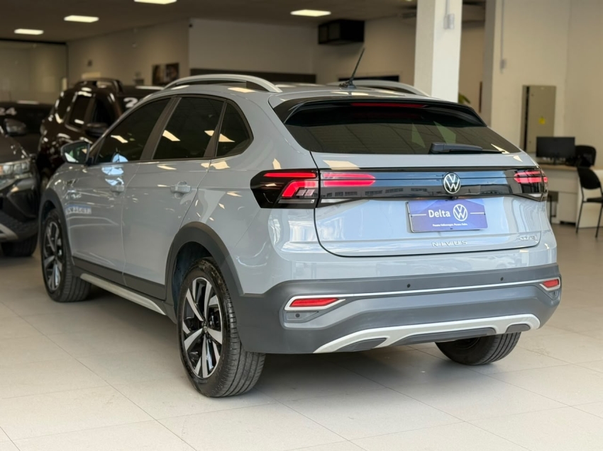 volkswagen nivus 1.0 200 tsi total flex highline automatico 4p 202316