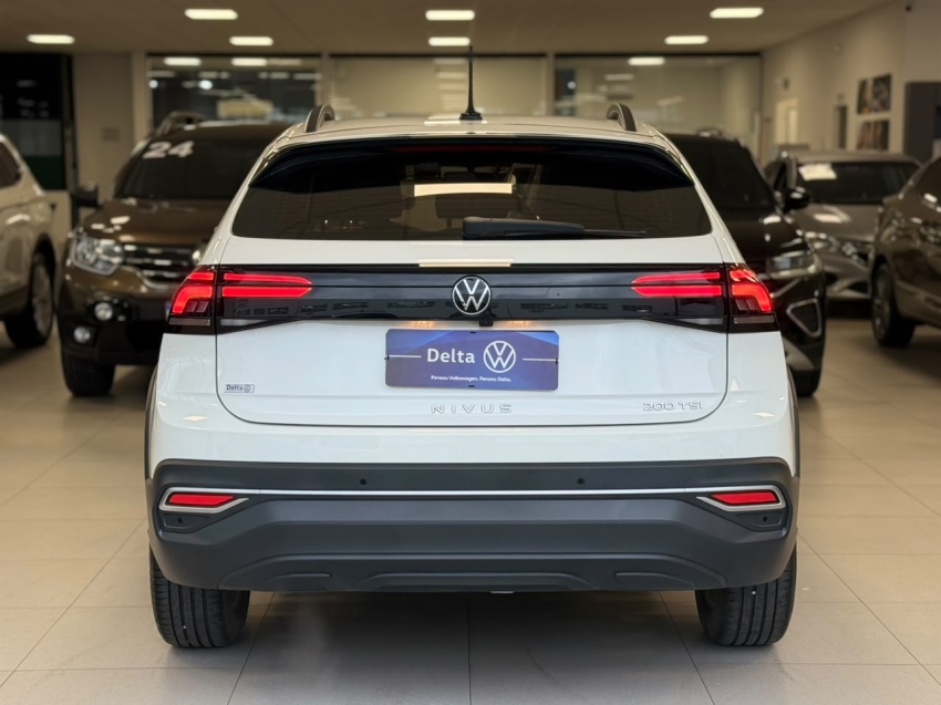 volkswagen nivus 1.0 200 tsi total flex comfortline automatico 4p 202416