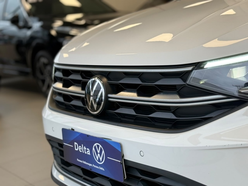 volkswagen nivus 1.0 200 tsi total flex highline automatico 4p 20244