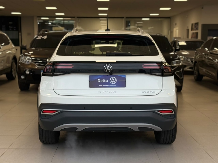 volkswagen nivus 1.0 200 tsi total flex highline automatico 4p 202415