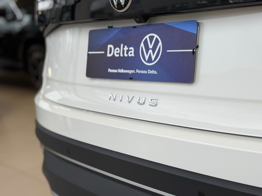 volkswagen nivus 1.0 200 tsi total flex highline automatico 4p 202418