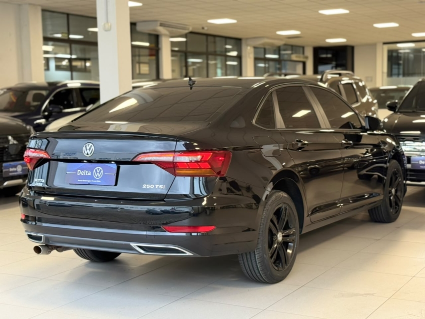 volkswagen jetta 1.4 250 tsi total flex r-line tiptronic 4p automatico 201814