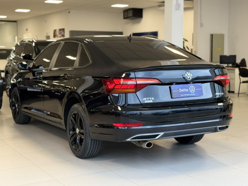 volkswagen jetta 1.4 250 tsi total flex r-line tiptronic 4p automatico 201816