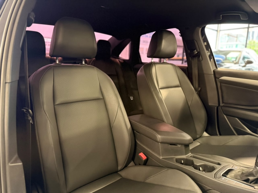 volkswagen jetta 1.4 250 tsi total flex r-line tiptronic 4p automatico 201813
