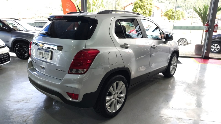 TRACKER PREMIER 1.4 TURBO COM TETO SOLAR3