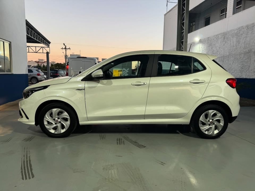 fiat argo 1.3 firefly flex drive gsr 4p semiautomatico 2018
