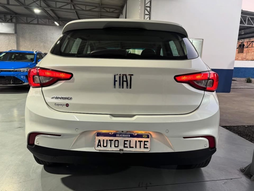 fiat argo 1.3 firefly flex drive gsr 4p semiautomatico 2018