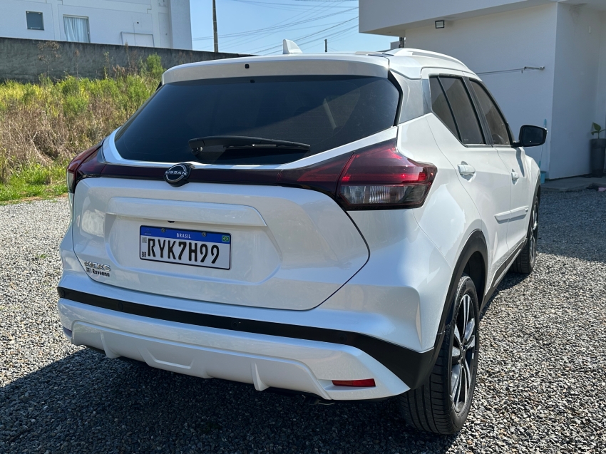 nissan kicks 1.6 16v flexstart advance xtronic flex 4p automatico 2024