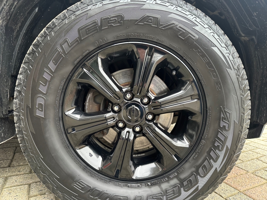 nissan frontier 2.3 16v turbo diesel xe cd 4x4 automatico 4p 2019