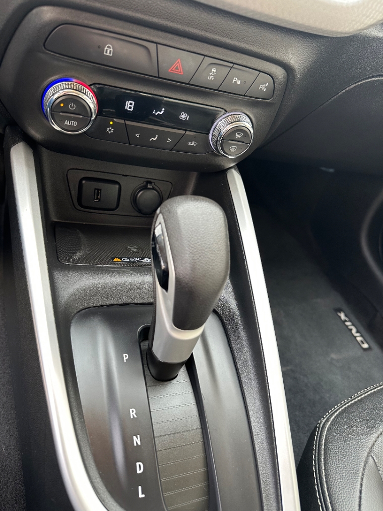 chevrolet onix 1.0 turbo flex premier automatico 4p 2022