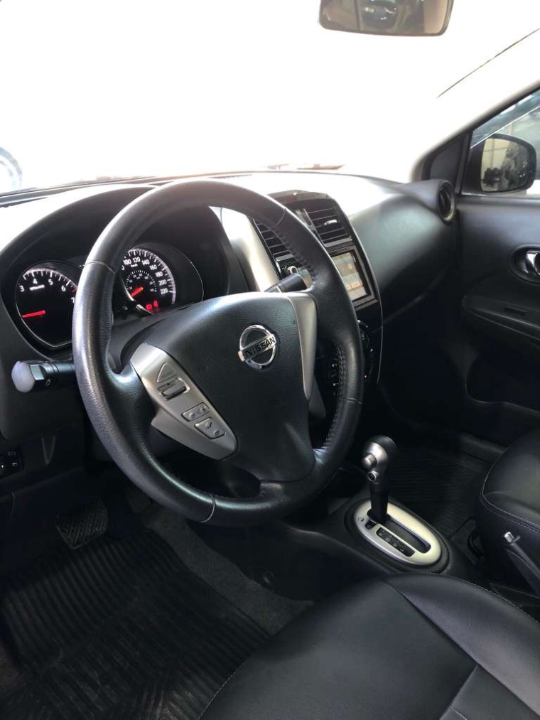 nissan versa 1.6 16v flexstart sl 4p xtronic flex automatico 2020