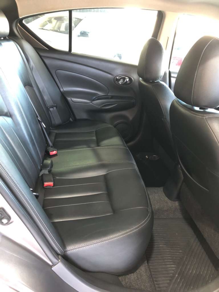 nissan versa 1.6 16v flexstart sl 4p xtronic flex automatico 2020
