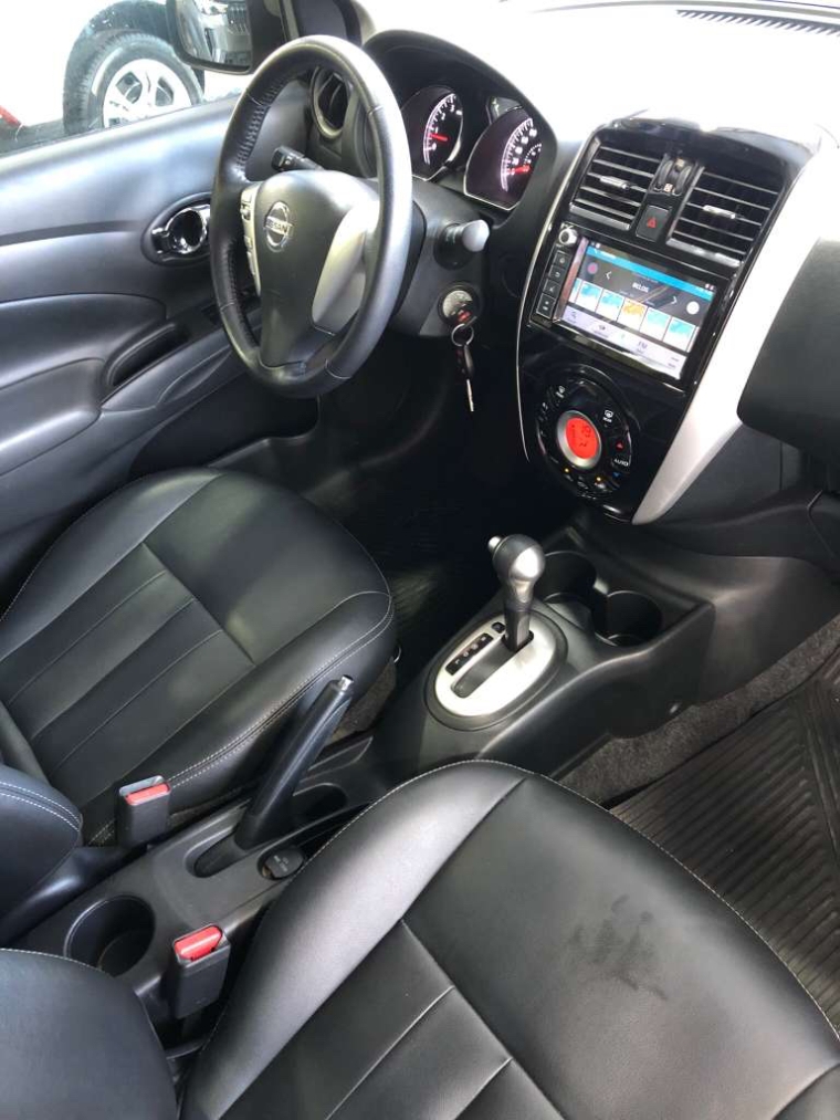 nissan versa 1.6 16v flexstart sl 4p xtronic flex automatico 2020