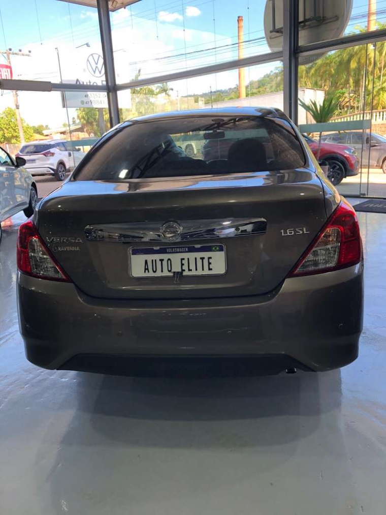nissan versa 1.6 16v flexstart sl 4p xtronic flex automatico 2020