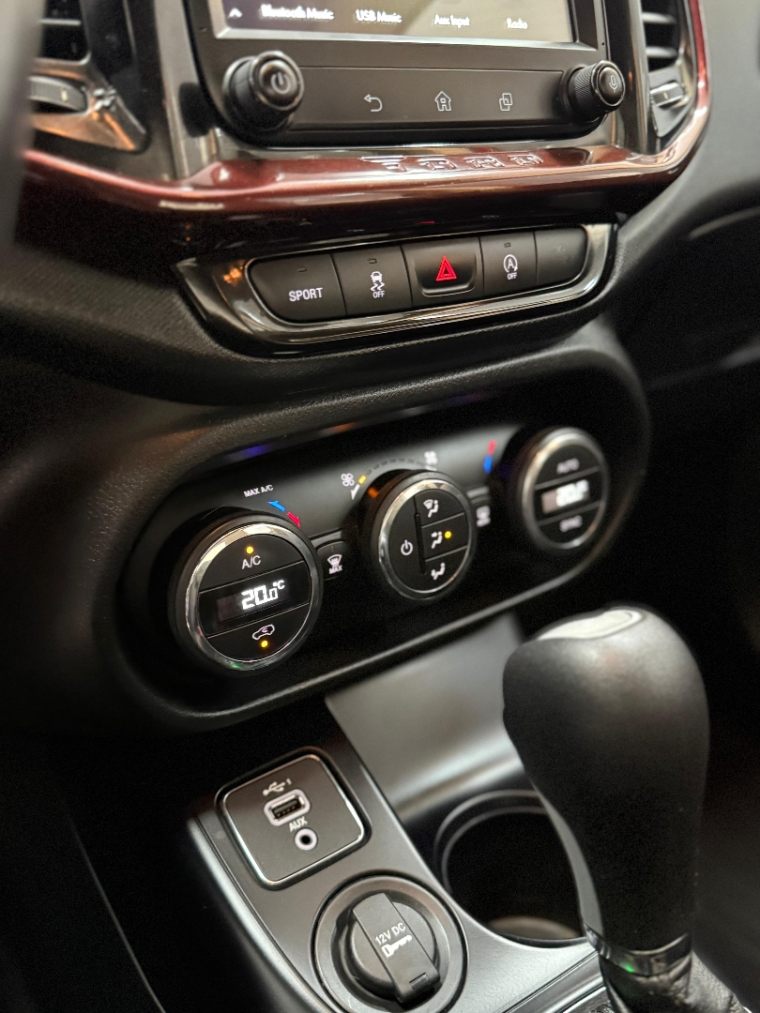 fiat toro 1.8 16v evo flex freedom at6 4p automatico 20205