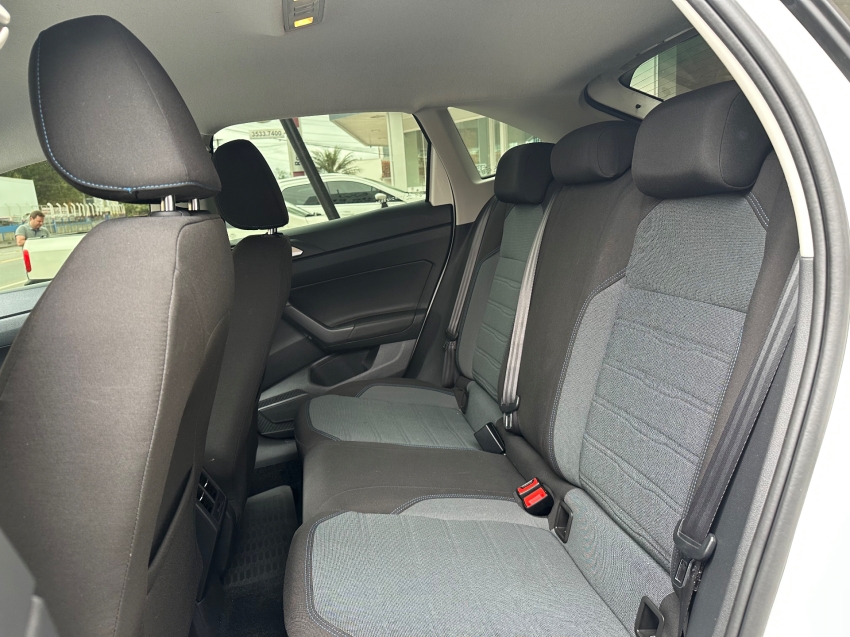 volkswagen nivus 1.0 200 tsi total flex comfortline automatico 4p 202110