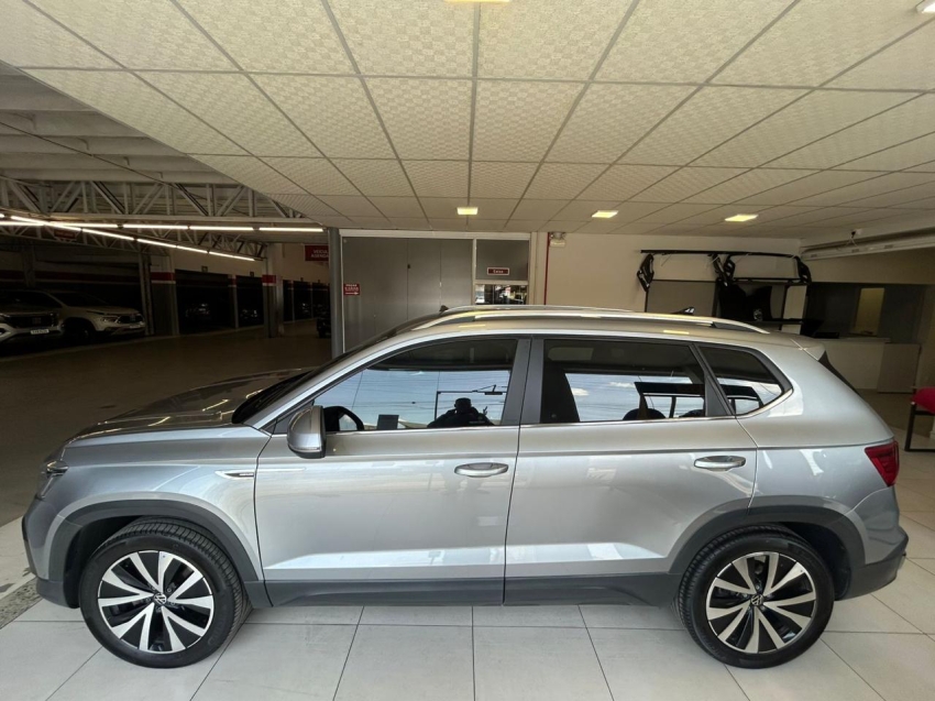 volkswagen taos 1.4 250 tsi total flex highline automatico 4p 20222