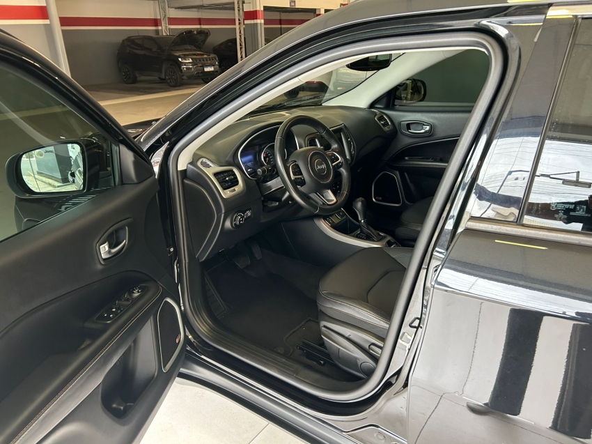 jeep compass 2.0 16v flex longitude automatico 4p 20204