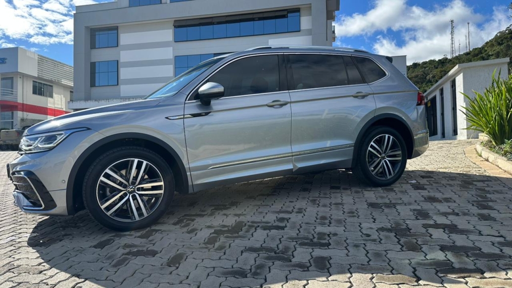 volkswagen tiguan 2.0 300 tsi gasolina allspace r-line automatico 4p 20251