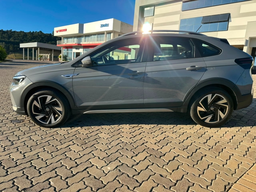 volkswagen nivus 1.0 200 tsi total flex highline automatico 4p 20261