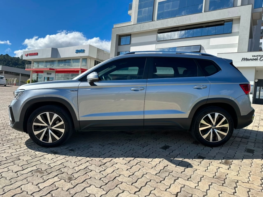 volkswagen taos 1.4 250 tsi total flex highline automatico 4p 20221