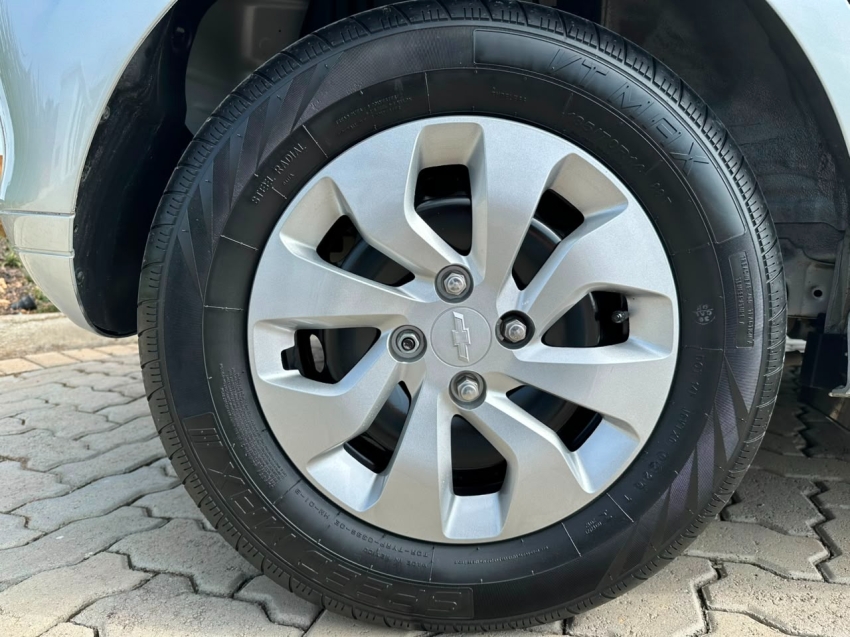 chevrolet onix 1.0 mpfi joy 8v flex 4p manual 20197