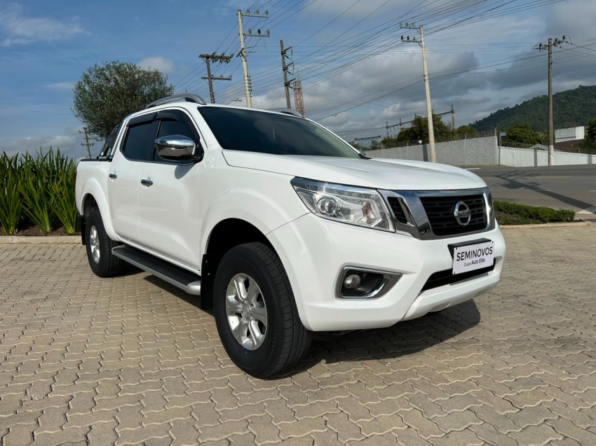 nissan frontier 2.3 16v turbo diesel le cd 4x4 automatico 4p 20171