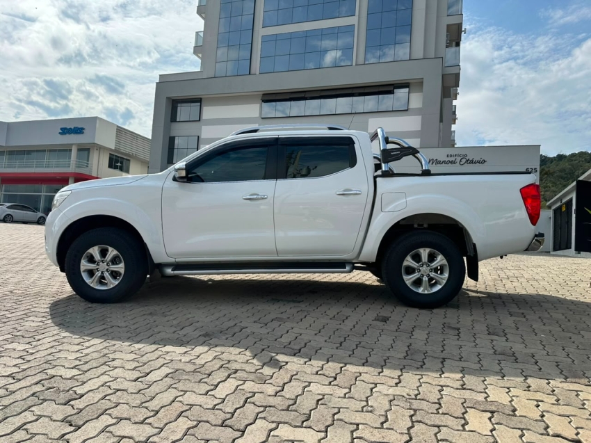 nissan frontier 2.3 16v turbo diesel le cd 4x4 automatico 4p 20172