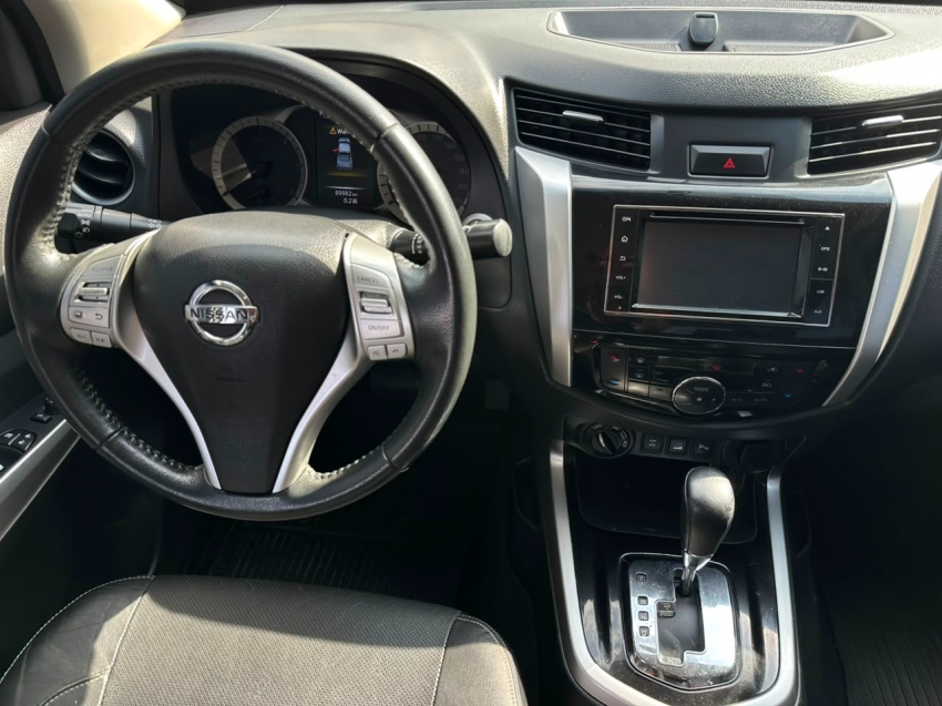 nissan frontier 2.3 16v turbo diesel le cd 4x4 automatico 4p 201710