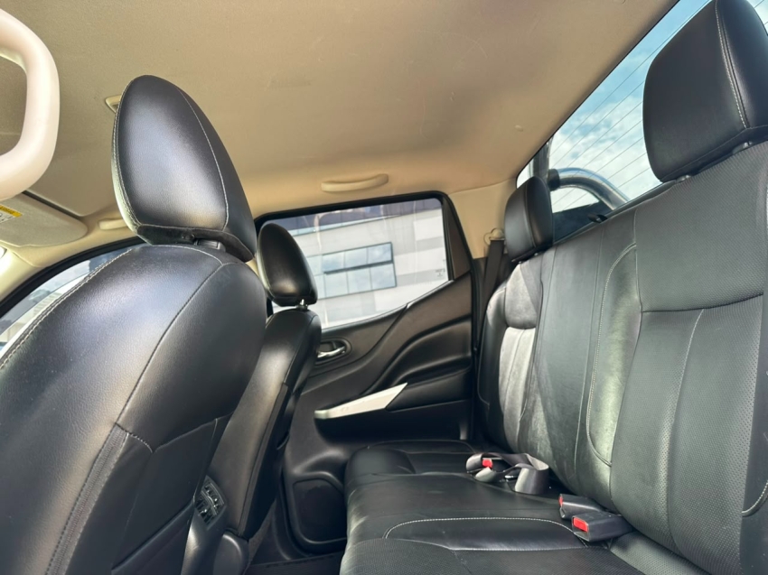 nissan frontier 2.3 16v turbo diesel le cd 4x4 automatico 4p 20178