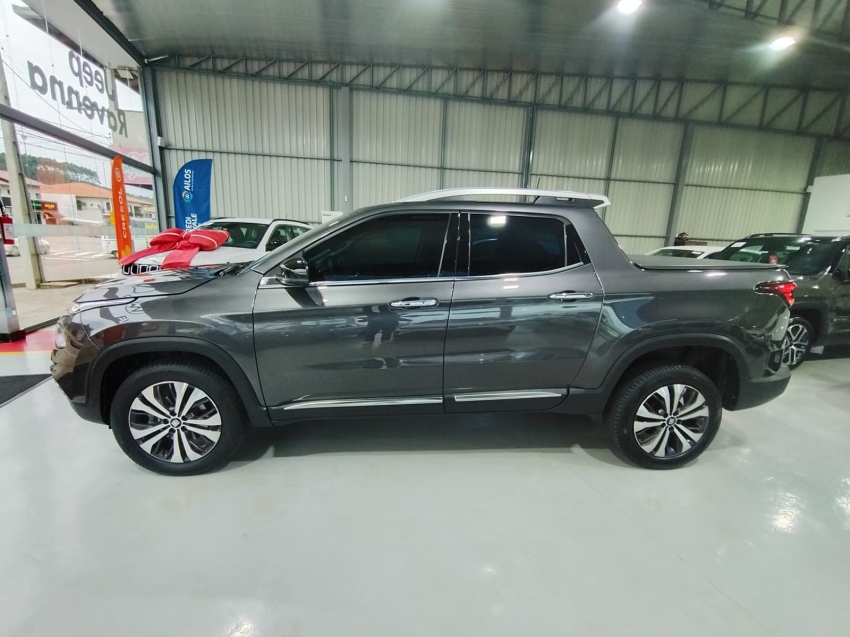 fiat toro 1.3 turbo 270 flex volcano at6 4p automatico 20231