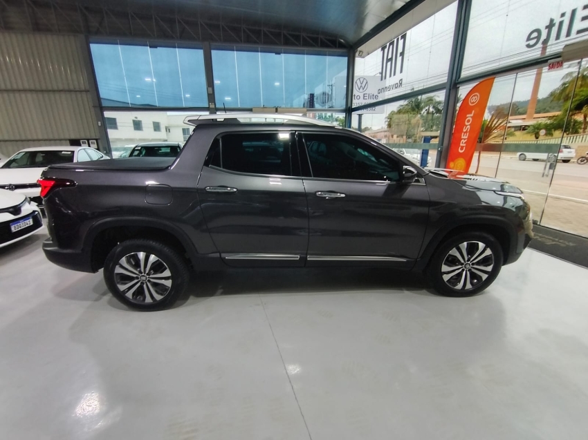 fiat toro 1.3 turbo 270 flex volcano at6 4p automatico 20236