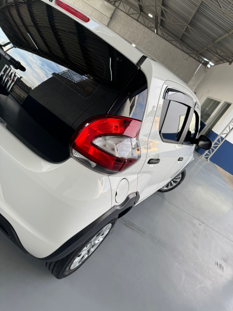 fiat mobi 1.0 evo flex like. manual 4p 2025