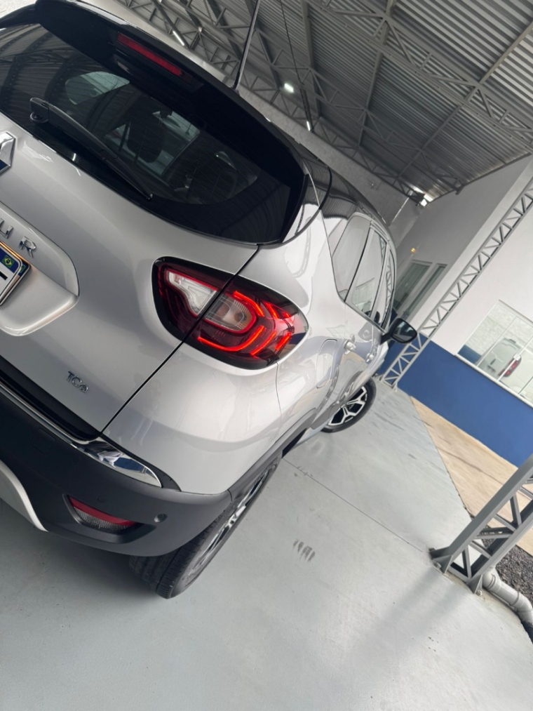 renault captur 1.3 tce flex iconic x-tronic 4p automatico 2022
