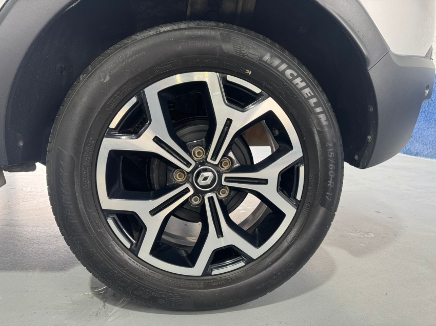 renault captur 1.3 tce flex iconic x-tronic 4p automatico 2022