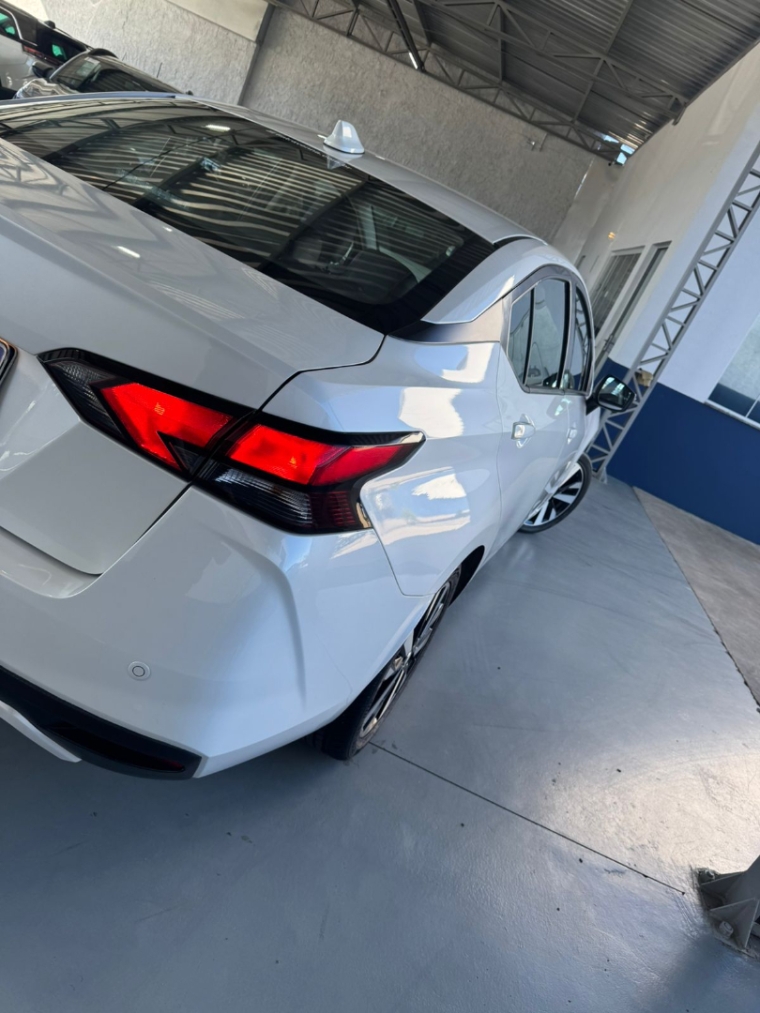 nissan versa 1.6 16v flex exclusive xtronic 4p automatico 2022