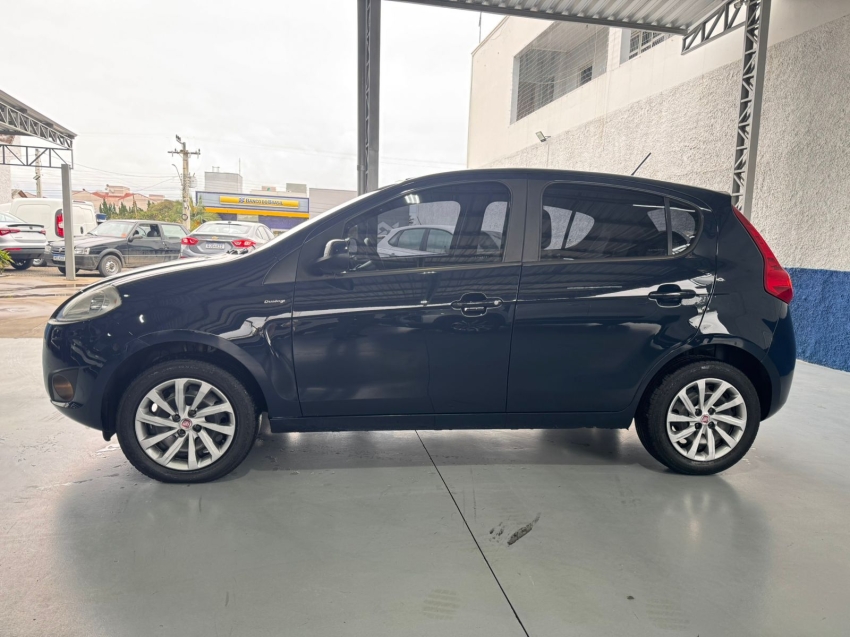 fiat palio 1.6 mpi essence 16v flex 4p automatizado semiautomatico 2014