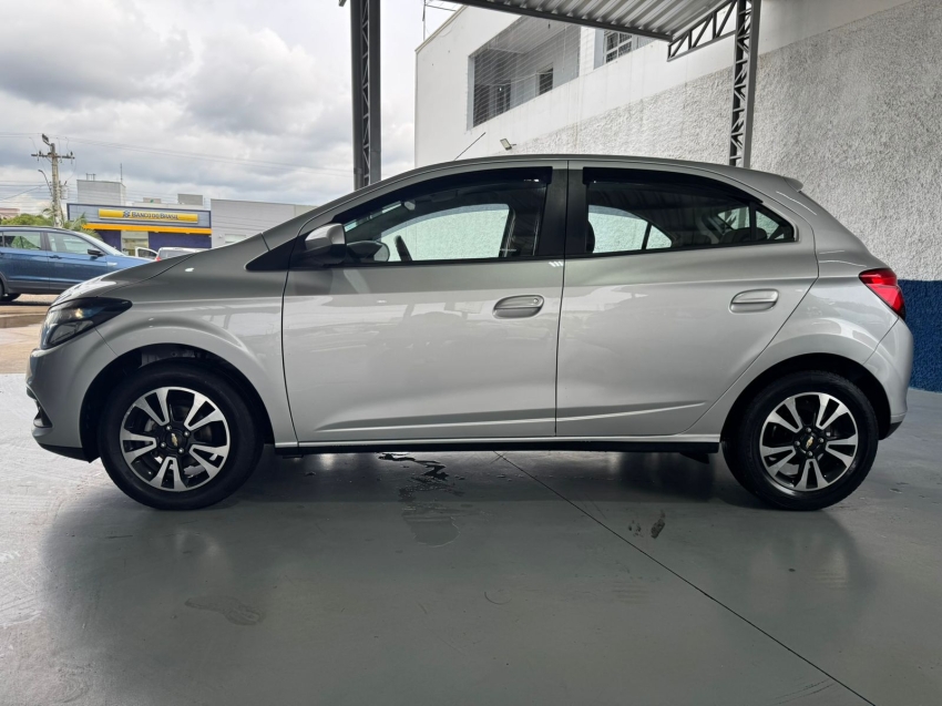 chevrolet onix 1.4 mpfi ltz 8v flex 4p manual 2014