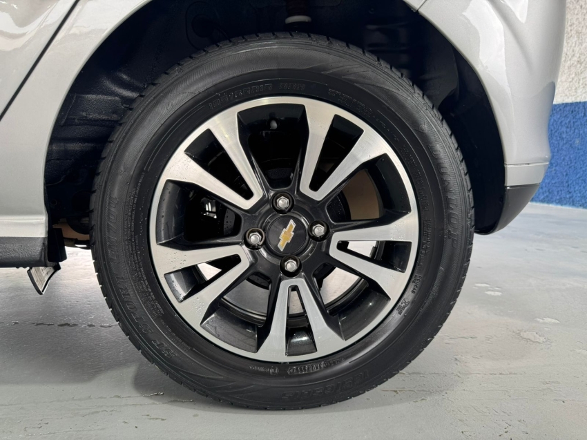 chevrolet onix 1.4 mpfi ltz 8v flex 4p manual 2014