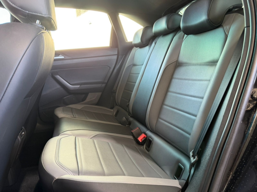 volkswagen nivus 1.0 200 tsi total flex highline automatico 4p 20247