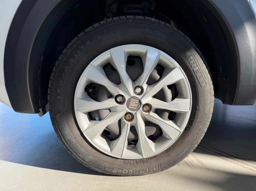 fiat mobi 1.0 evo flex like. manual 4p 202415