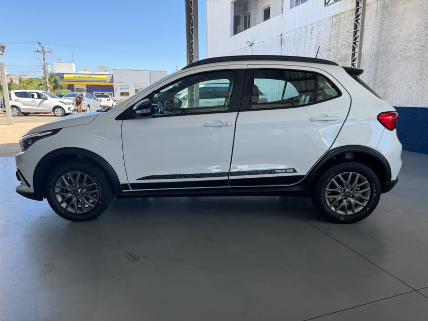 fiat argo 1.3 firefly flex trekking manual 4p 20222