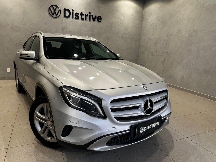 mercedes-benz gla 200 1.6 cgi advance 16v turbo flex 4p automatico.