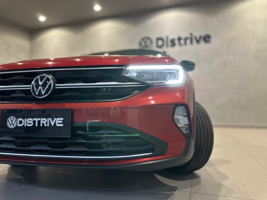 volkswagen nivus 1.0 200 tsi total flex highline automatico.